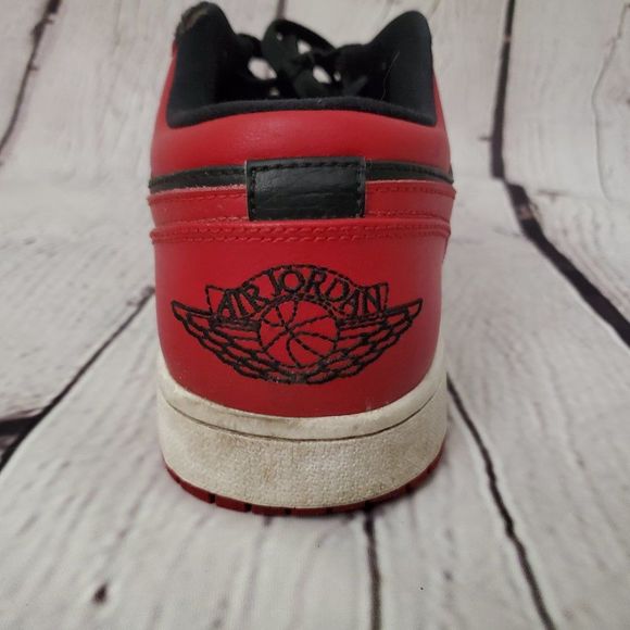 Jordan 1 Retro Low Reverse Bred 11 - Picture 11 of 15